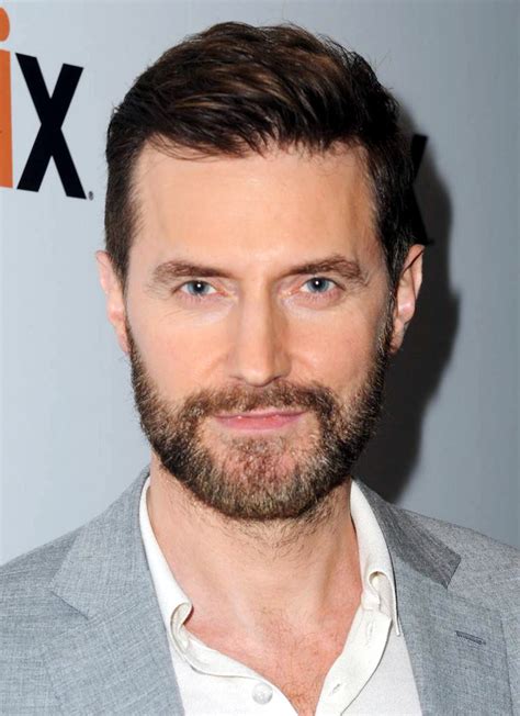 how old is richard armitage